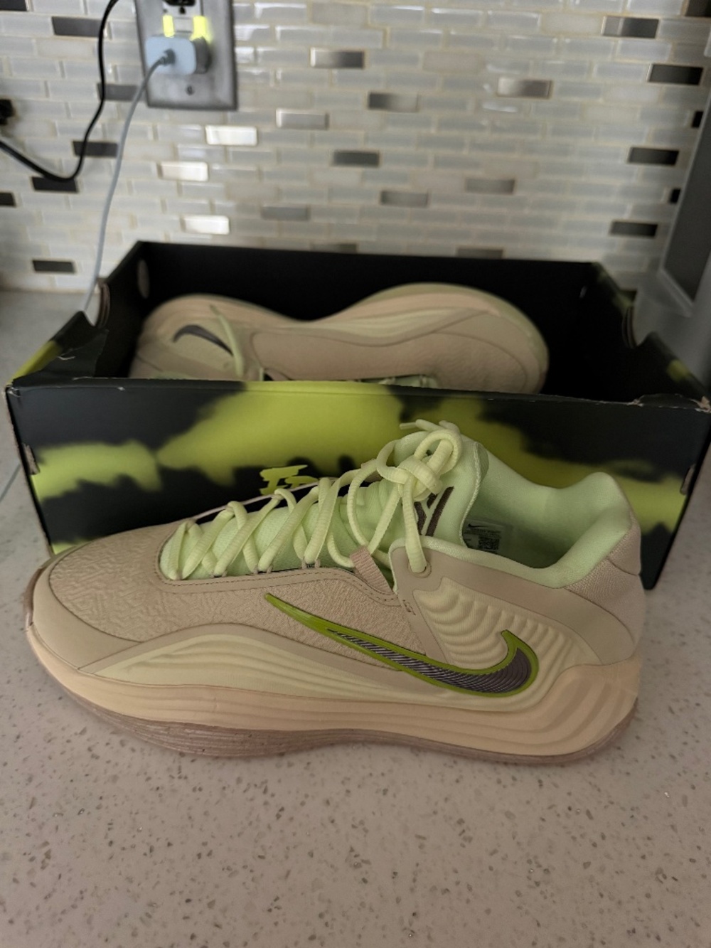 Nike M91/2 Giannis Freak